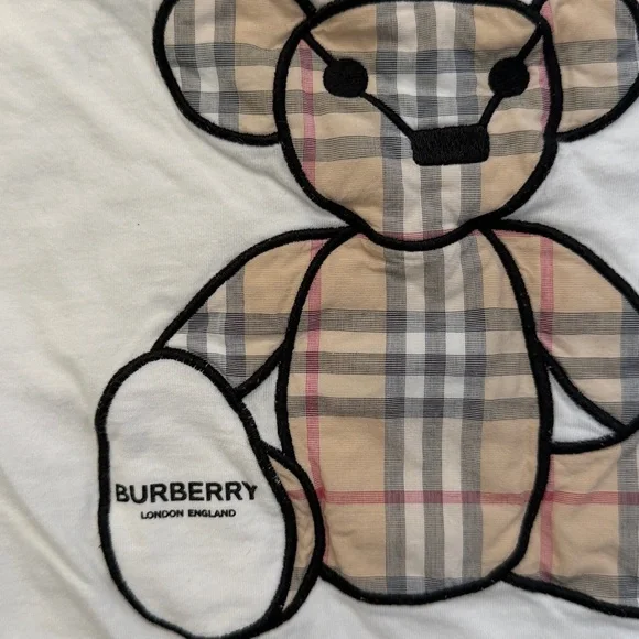 Burberry onsie 6 months - Picture 3 of 7